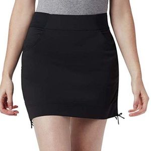 COLUMBIA SKORT BLACK SIZE M